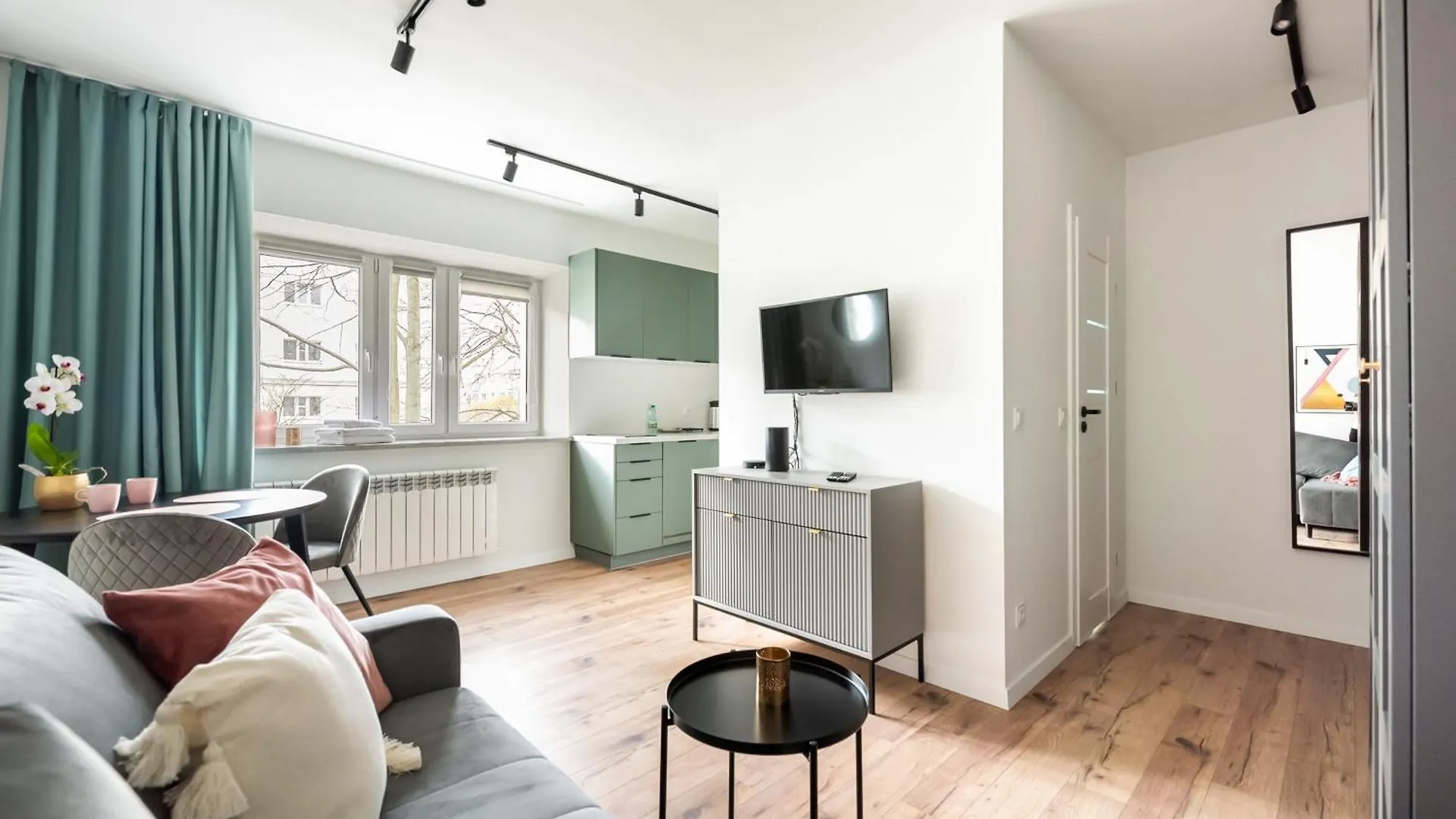 Nowolipki Chic Studio Apartment Warsaw 0*,  Poland